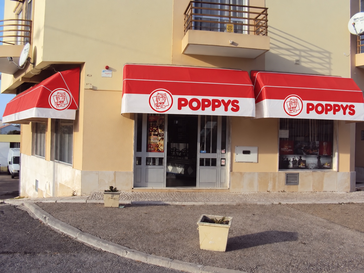 Simulação conceptual de fachada POPPYS em Santarém